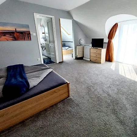 Margret Haus * بالاتونفوريد
