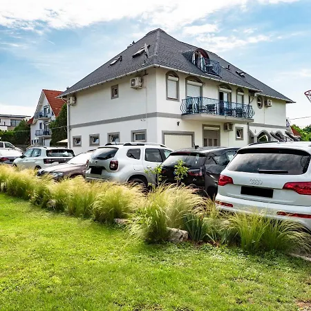 Bed & Breakfast Margret Haz 3*