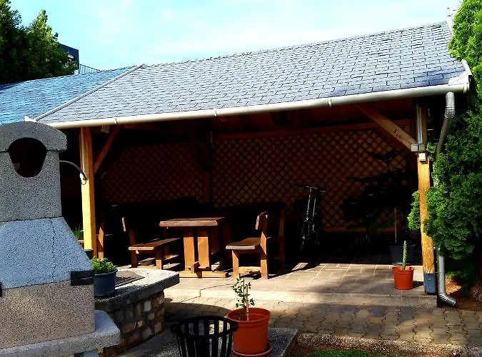 Bed & Breakfast Margret Haz 3*