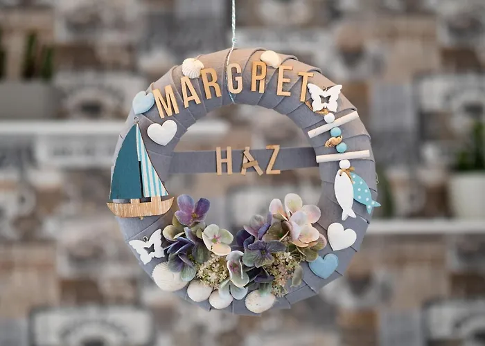 Margret Haz 3*